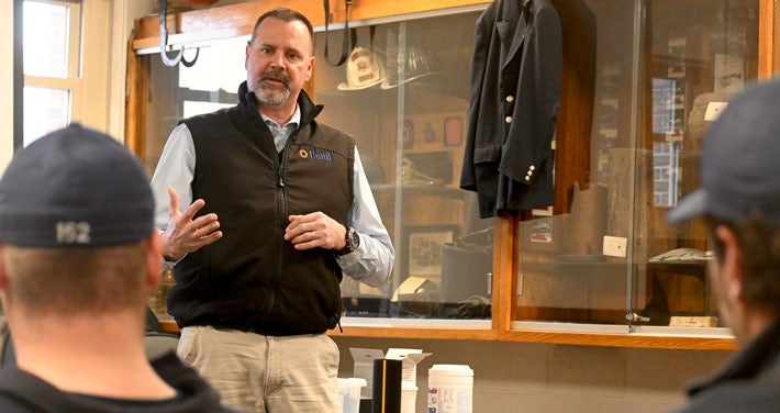 Unitil’s Director of Gas System and Transmission Operations presents during a training session.